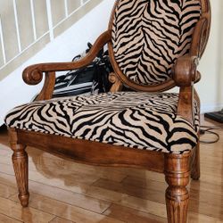  Vanity Chair