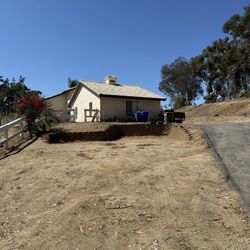 RV Location W/Water/Sewer And Power Hook Up - Fallbrook CA