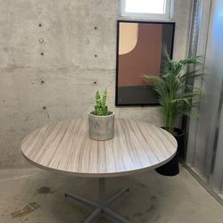 GREY COASTER DINING TABLE (DELIVERY AVAILABLE) 