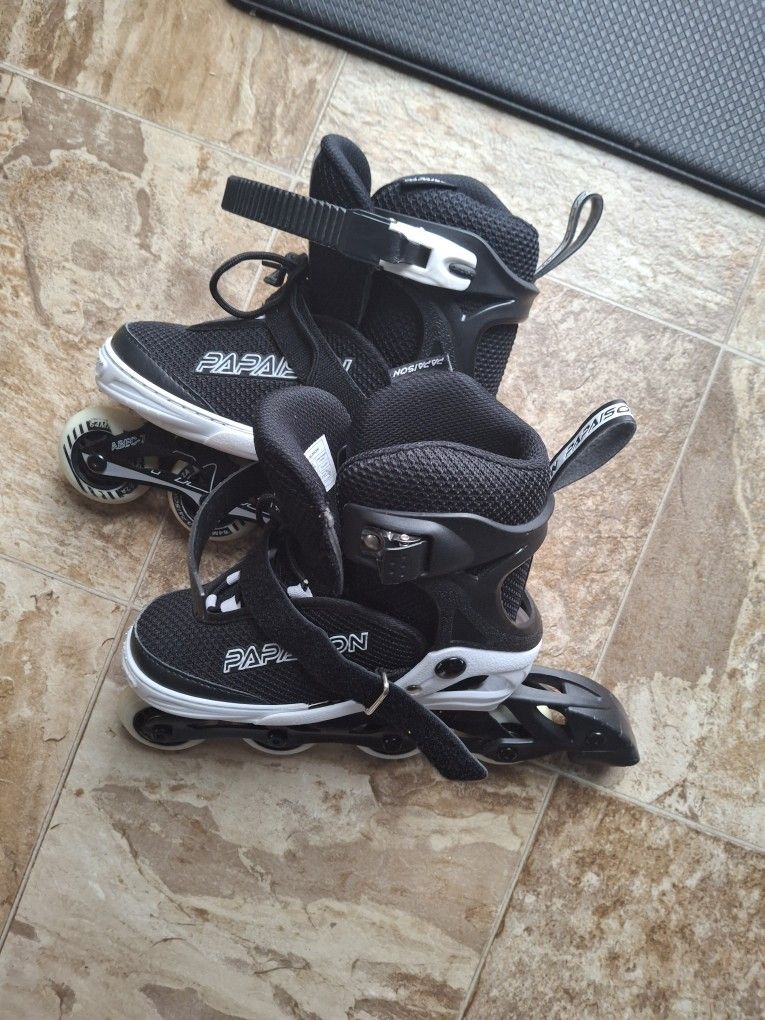 PAPAISON Adjustable Inline Skates Kids Size J 11 - 1.5 Small Black+White