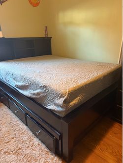 Queen bed