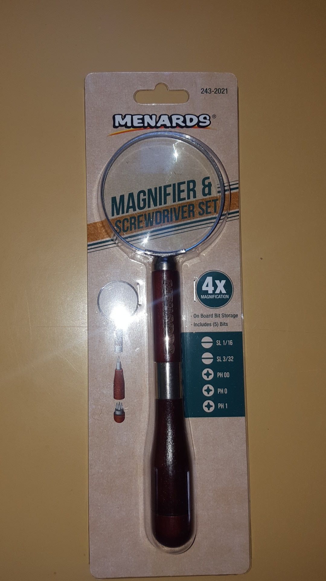 Menards Brand Magnifier w/Screwdriver Set NEW