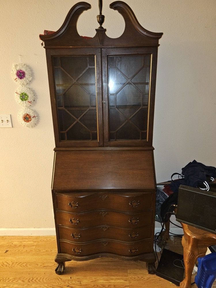 French Style Mahogany Chairish/furniture