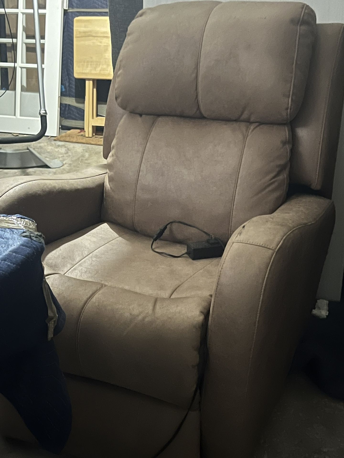 Nice Leather Recliner 