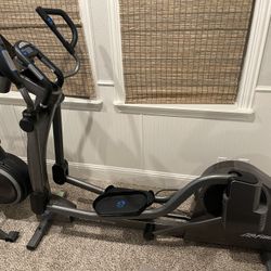 Elliptical E5 Life Fitness 