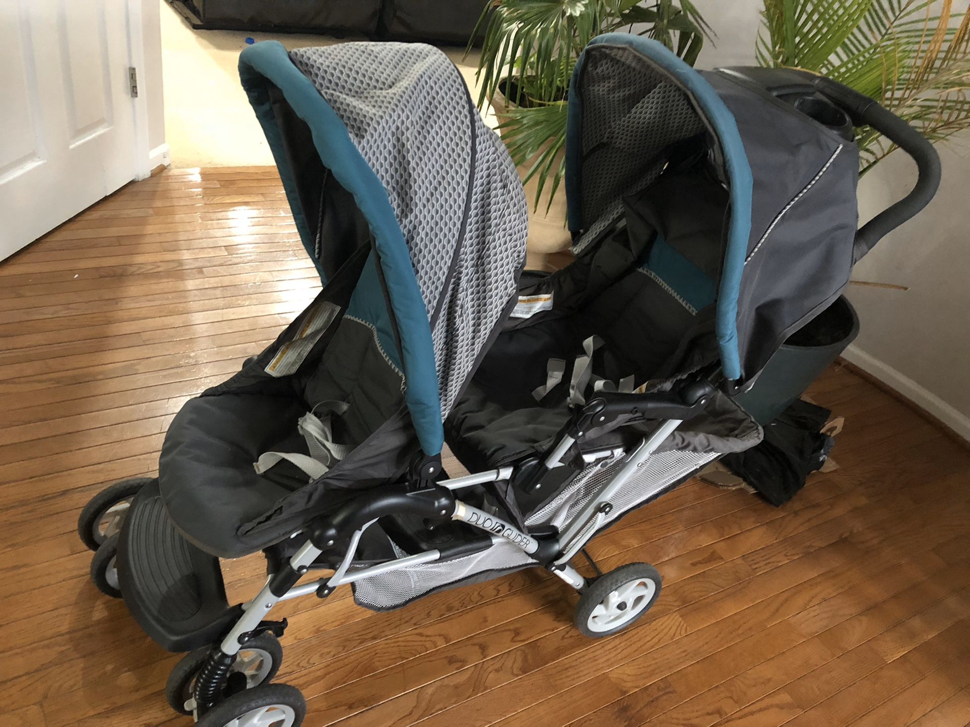 Double stroller barely used