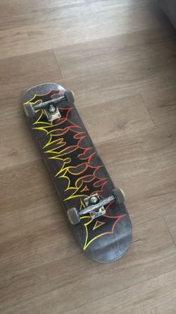 Death wish skateboard complete size 8