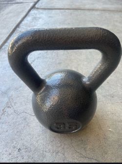 Athletic Works 35lb Kettlebell, Casting Iron, Durable Black