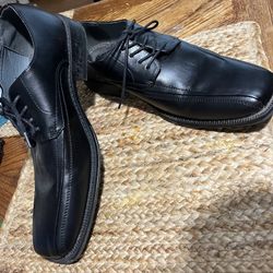 Size 11 Men’s Leather Shoes 👞 