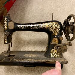 Singer sewing Machine 