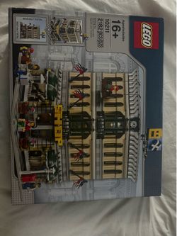 LEGO Grand Emporium 10211 – New Sealed Box