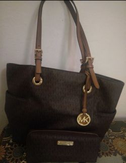MK PURSE & WALLET