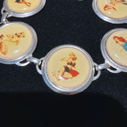 Pin Vintage Photo Bracelet