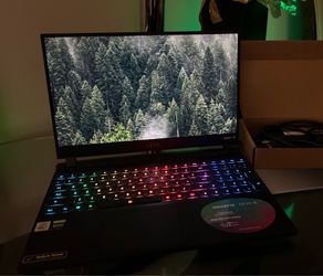 Gigabyte AERO 15 WB Gaming Laptop – RTX 2070 Max-Q, Intel i7, 16GB RAM, 512GB SSD