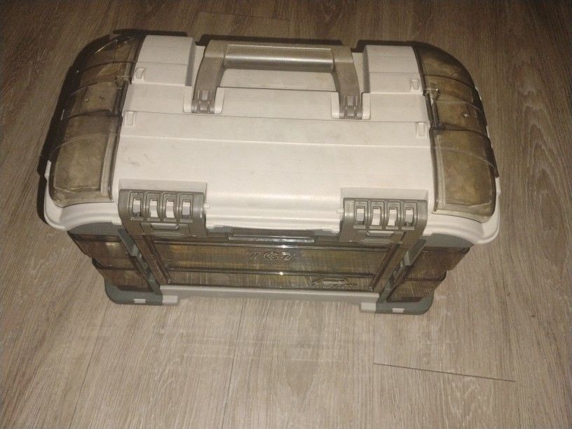 Plano 767 Fishing Tackle Box