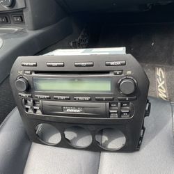 Mazda Miata MX-5 BOSE Radio