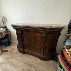 Bar With Chairs 