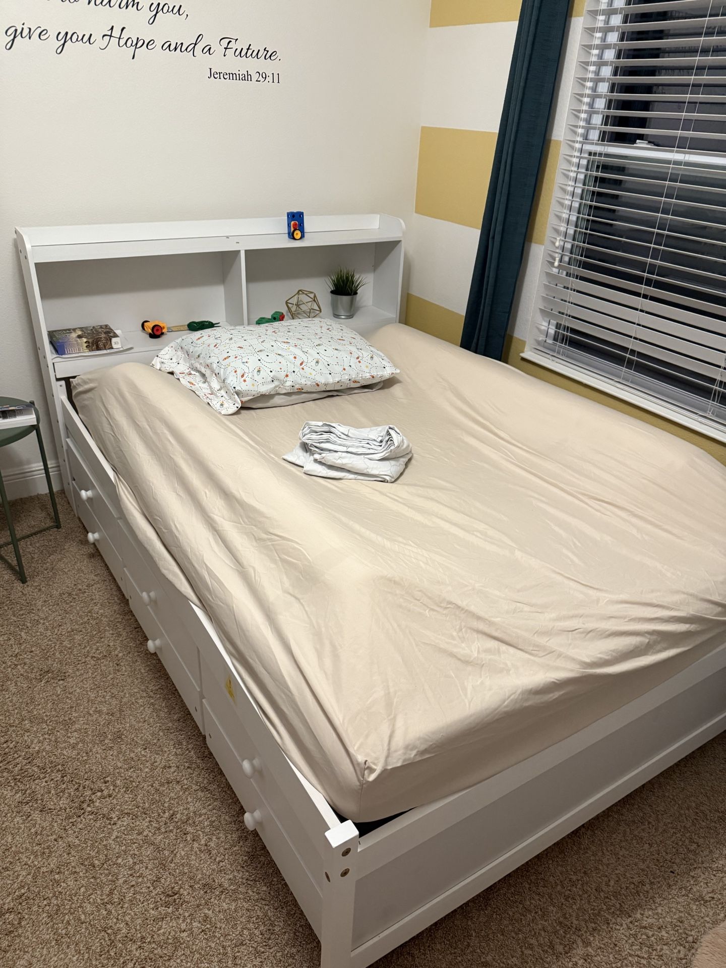 Full Size Bed Frame With Mattress