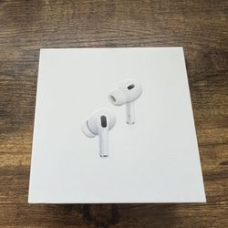 Apple AirPods Pro (2nd generation) with MagSafe Charging Case