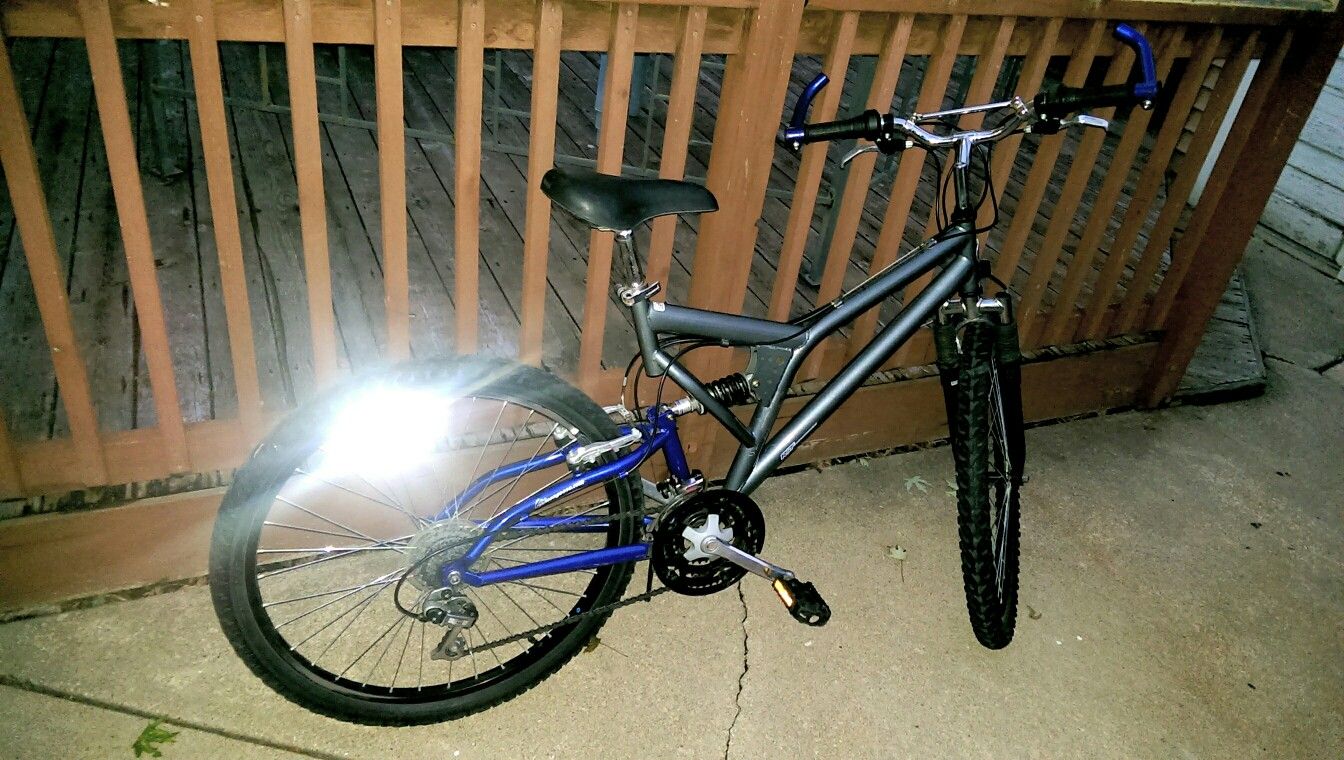 mongoose sr2 mountain bike