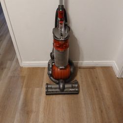Dyson DC24 Blitz It Ball Vacuum
