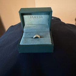 Mens  14 Carrot Solid Gold Diamond Ring Size 5