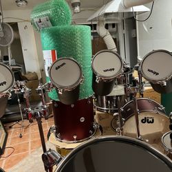 Drum Kits 