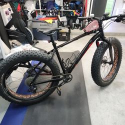 2014 Specialized Fatboy Expert Carbon, - Size L - $850 OBO