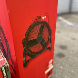 M18 Brushless Cordless Hybrid 18 in. Variable Speed Fan (Tool Only) by Milwaukee