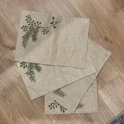 Target Threshold Holly Placemats (4 Total)