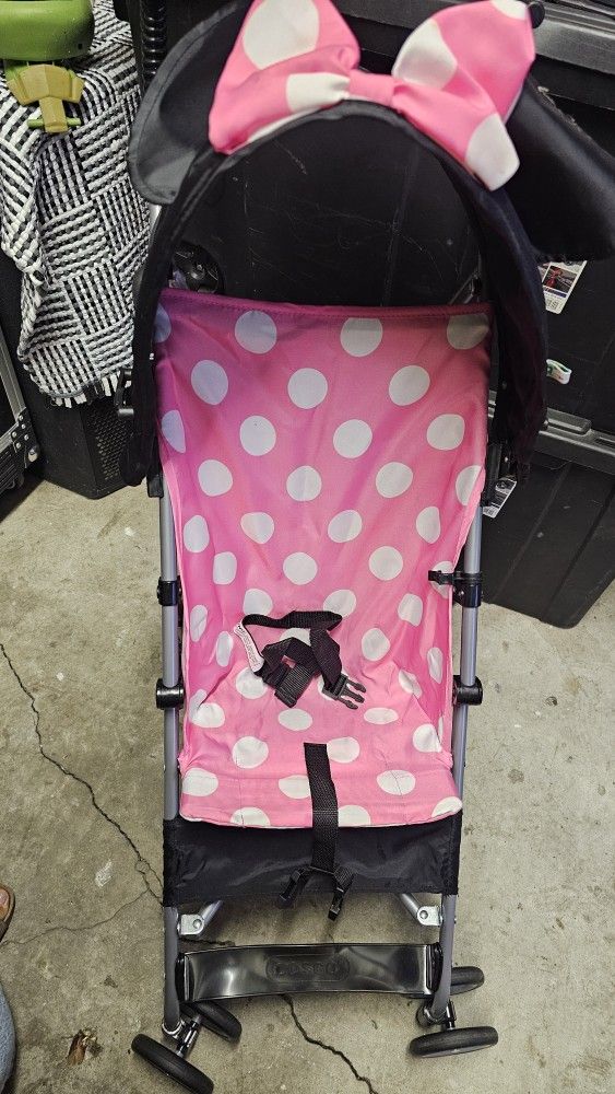 Disney Baby Comfort Height Character Umbrella Stroller with Basket, Modern Minnie, Toddler.