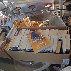 Paper Back Books (All Kind)