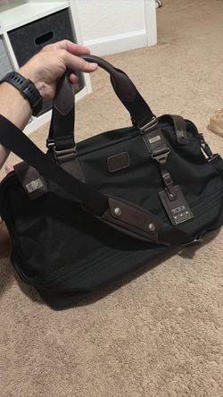 Tumi Alpha Bravo: coronado Framed Duffel