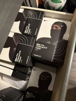 Nike ski Mask