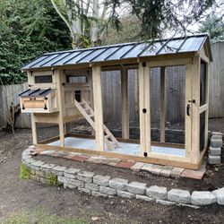 Walk-In chicken Coop 4’x12’x7’