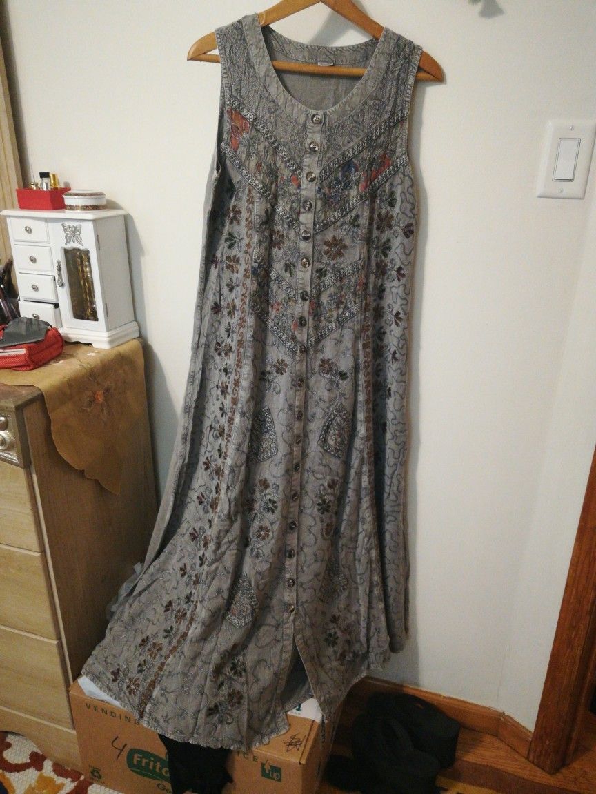 Long Dress Size M