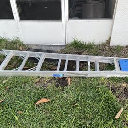 8FT ALUMINUM LADDER 