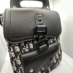 Christian Dior Slingbag