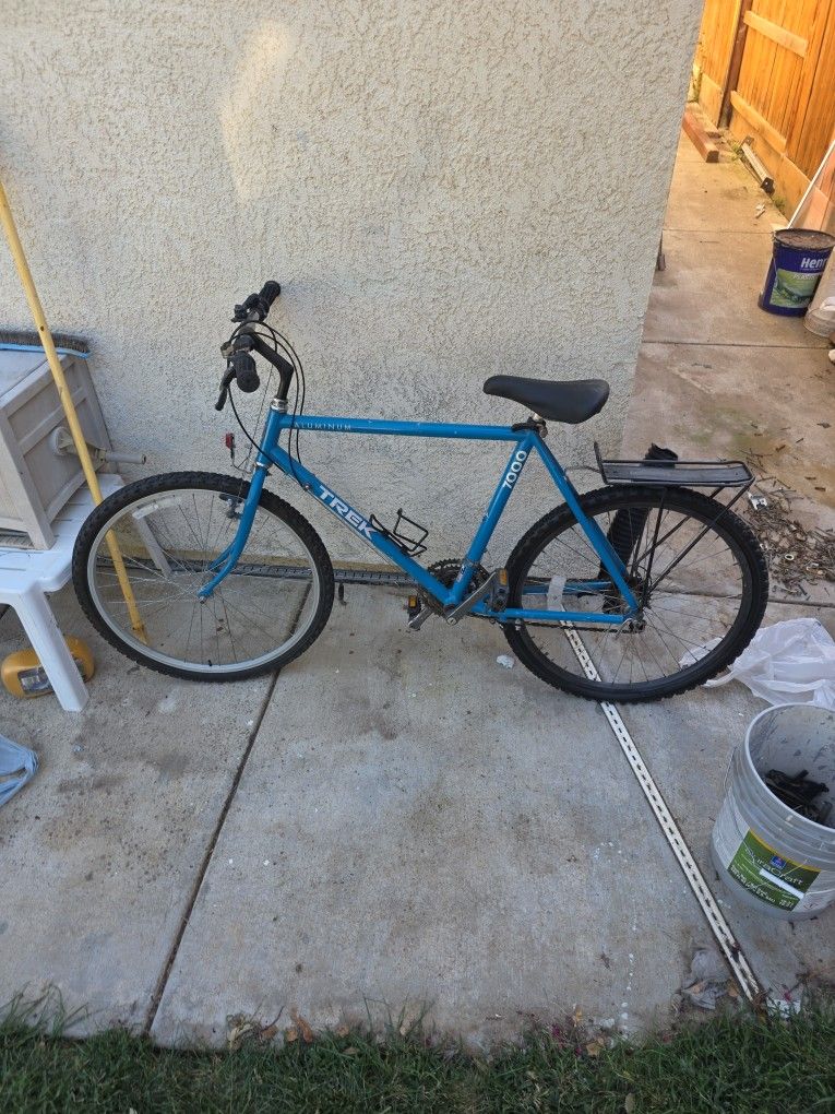 Trek 7000