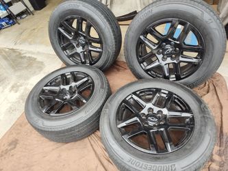 20" BLACK CHEVY WHEELS O.E.M LOOK AT PICTURES READ DESCRIPTION