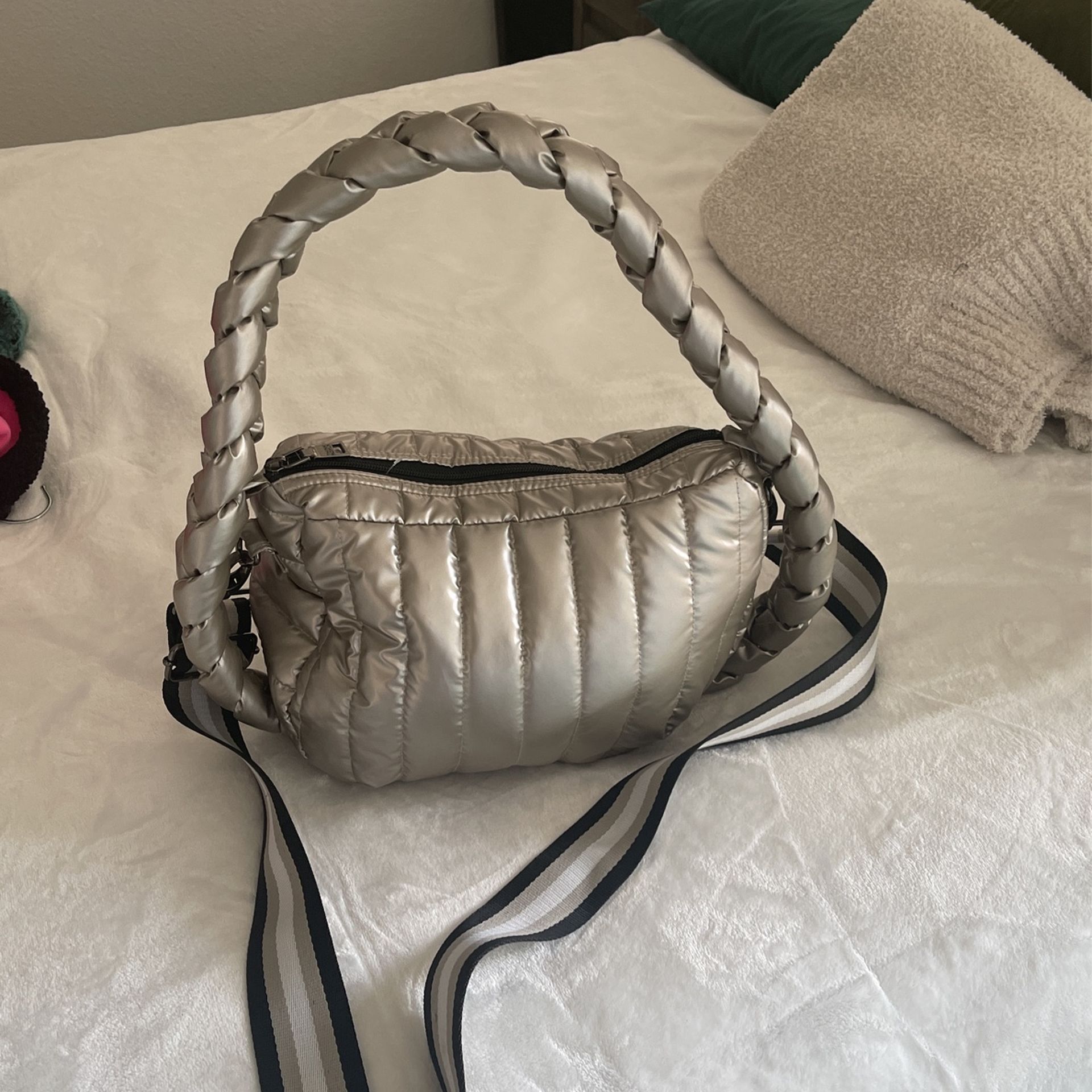 Purse Marca THINK ROYLYN Silver Color