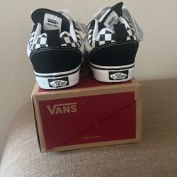 Boys Size  Big kids 4:Vans