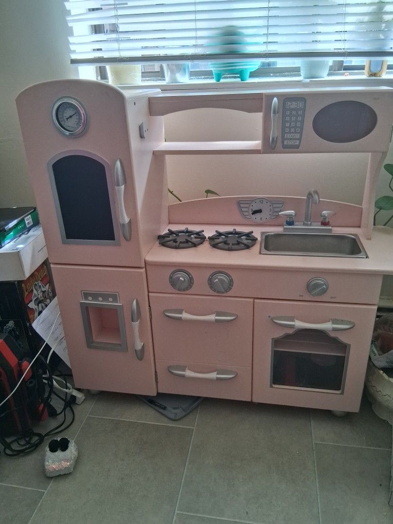 Kids Pink Play Kitchen