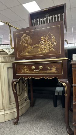 Hickory White silverware chest  40.5 H x 21.5 x 16