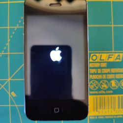 Apple iPhone 4 / 4s Parts or Old Tech Art