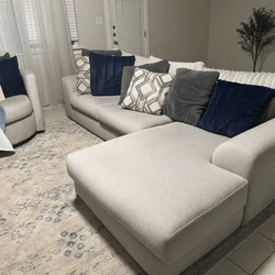 Rooms to Go Grey Fabric Sofa Set – Good Condition, 3 Pieces - Universal City, TX