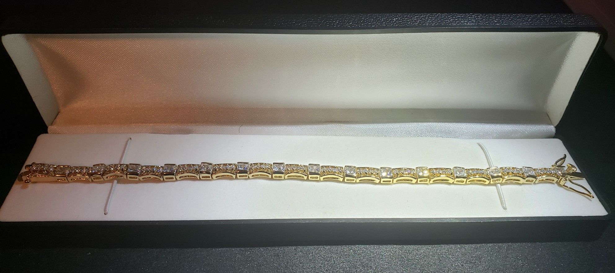 Brand New Cubic Zirconia Tennis Bracelet for Women Gold Plated CZ Bracelet 7.5in Long