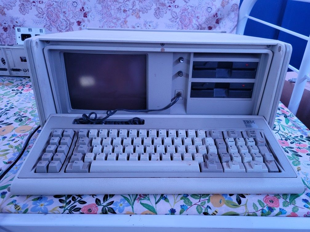 IBM 5155 with IBM Carrying Bag