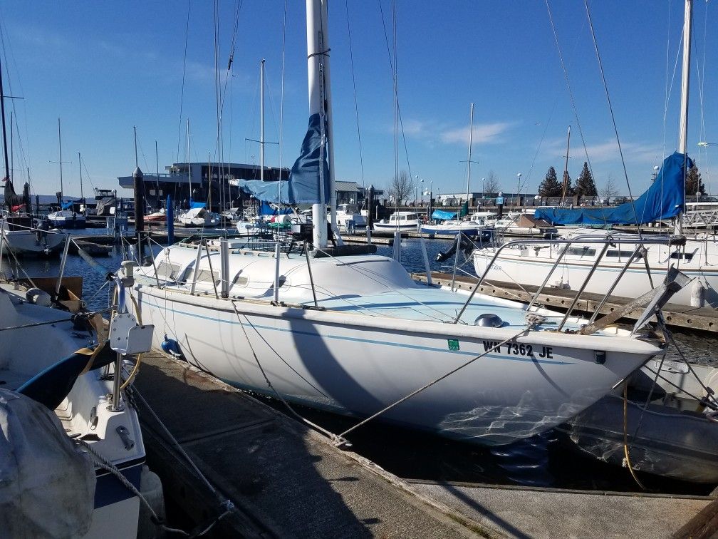 1970 28' Miller Sailboat