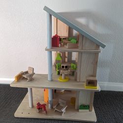 Kids Wooden Doll House With Furniture And Accessories 